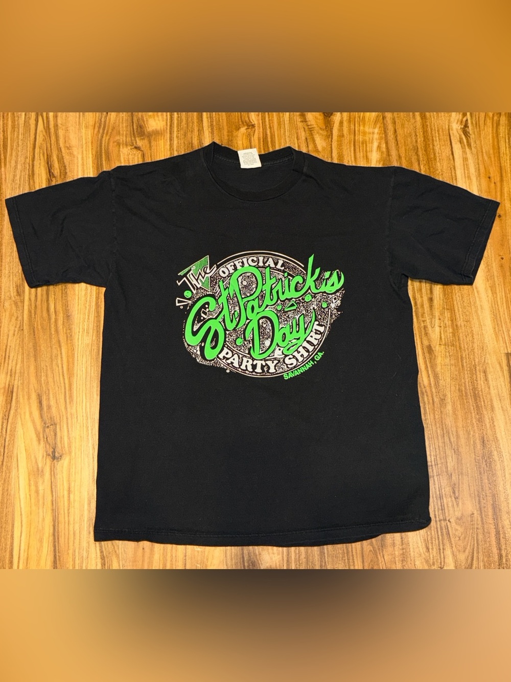 Lee Black Tee shirt XL unisex men women St. Patrick's Graphic shirt black green